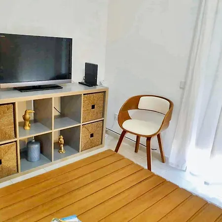Comfortable With Balcony And Sea View In 50 M² * Lisbon